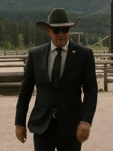 John Dutton Yellowstone Season 5 Black Blazer